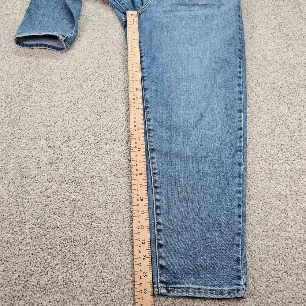 Levi's Silver Tab Mom‎ Jean Medium Wash Straight Leg Casual Denim Pants Size 31